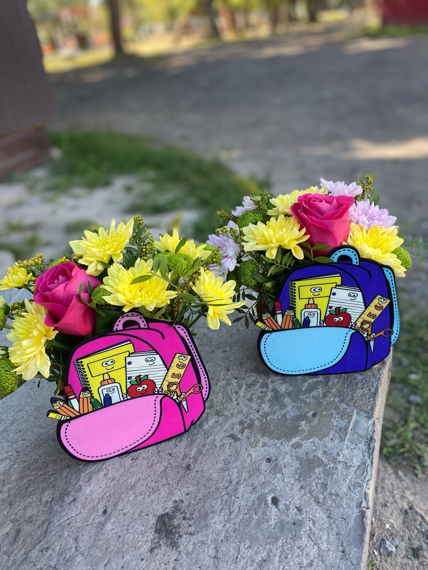 Корзинка с цветами на 1 сентября