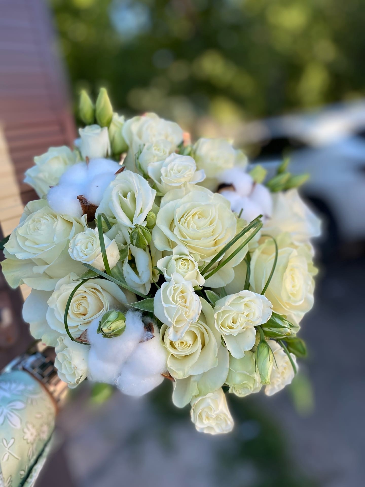 Букет из кустовых роз 